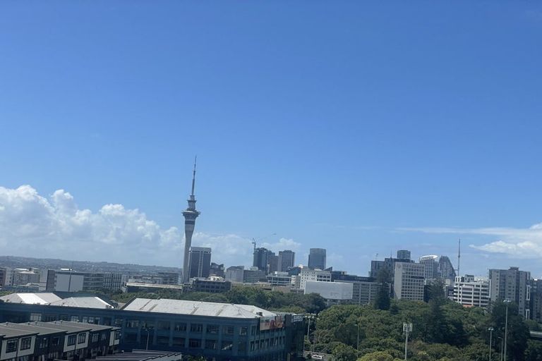 Photo of property in Luna Apartments, 6g/16 Burton Street, Grafton, Auckland, 1010