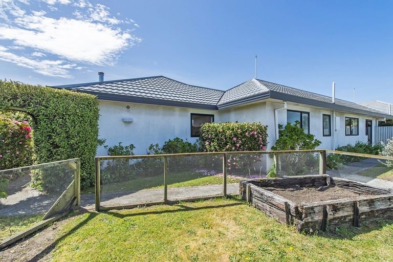 Photo of property in 1 Devon Crescent, Darfield, 7510