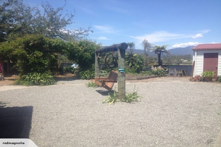 Photo of property in 36 Orowaiti Road, Westport, 7825