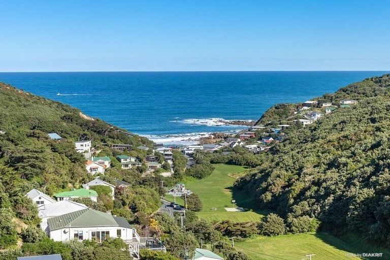 Photo of property in 32 View Road, Houghton Bay, Wellington, 6023