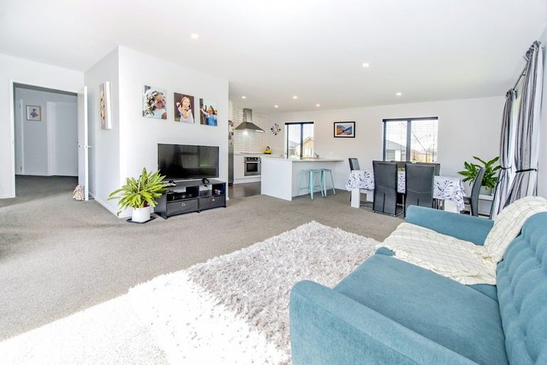 Photo of property in 7 Northmoor Boulevard, Rolleston, 7615