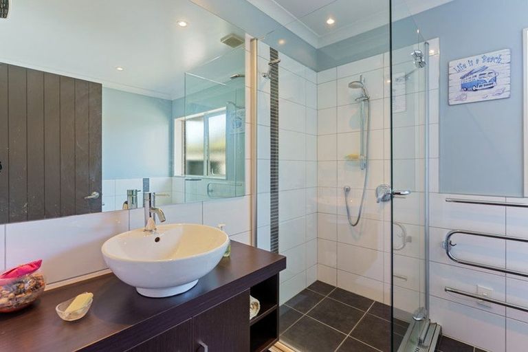 Photo of property in 4 Meadow Court, Paraparaumu, 5032