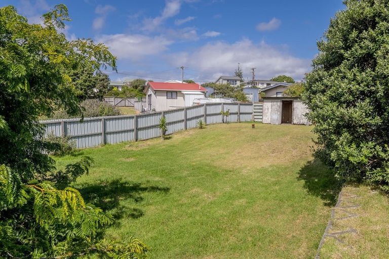 Photo of property in 40 Field Way, Waikanae Beach, Waikanae, 5036