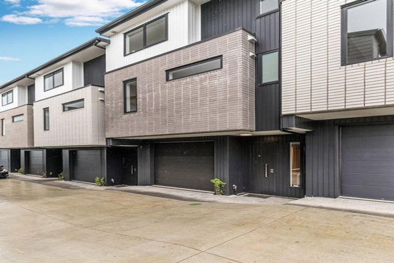 Photo of property in 11/8 Bennett Road, Pakuranga, Auckland, 2010