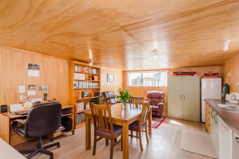 Photo of property in 68 Dixie Street, Te Horo Beach, Otaki, 5581