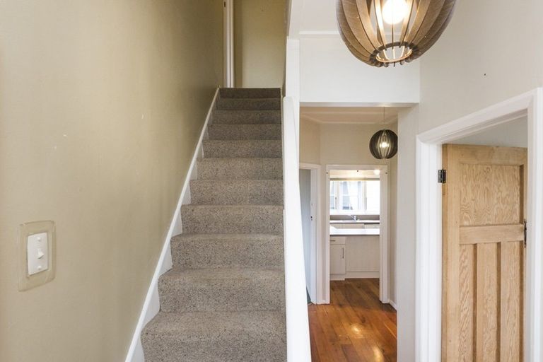 Photo of property in 47 Knowles Street, Terrace End, Palmerston North, 4410