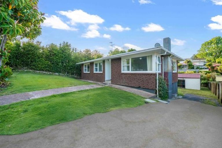 Photo of property in 6 Kirby Street, Glendene, Auckland, 0602