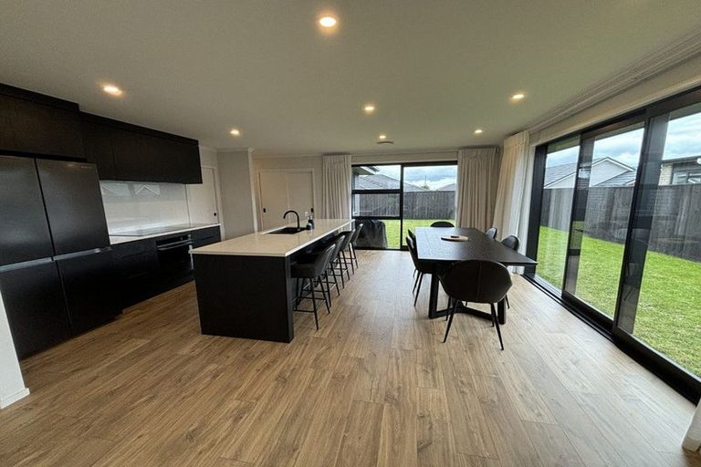 Photo of property in 11 Tabernacle Street, Karaka, 2124