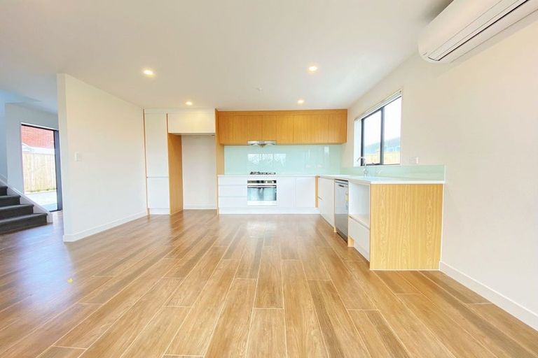 Photo of property in 104b Eversleigh Road, Belmont, Auckland, 0622