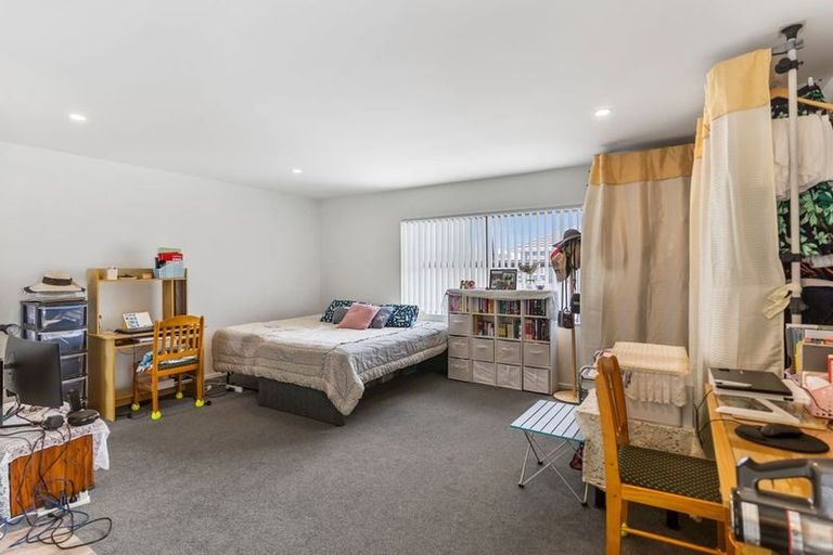 Photo of property in 23 Aviation Street, Takanini, 2112