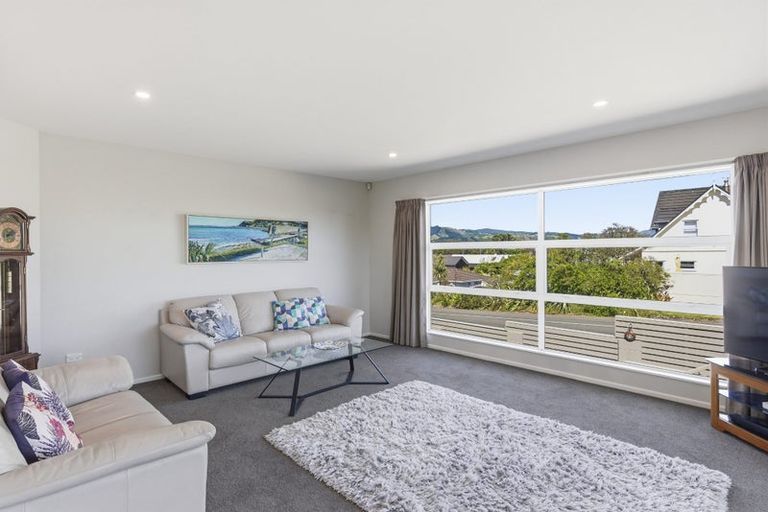 Photo of property in 91 Seaview Road, Paraparaumu Beach, Paraparaumu, 5032
