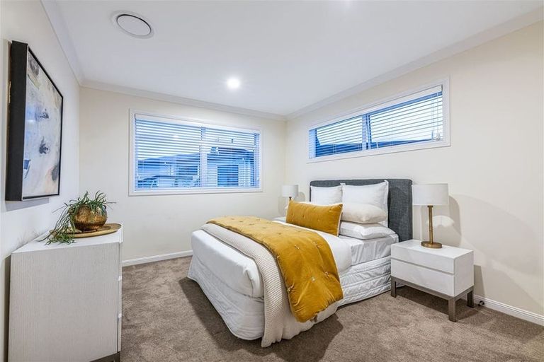 Photo of property in 36 Headland Drive, Long Bay, Auckland, 0630