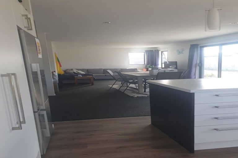 Photo of property in 55 Sequoia Way, Rangiora, 7400