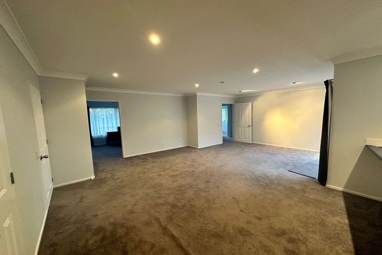 Photo of property in 41 Lansell Drive, East Tamaki Heights, Auckland, 2016