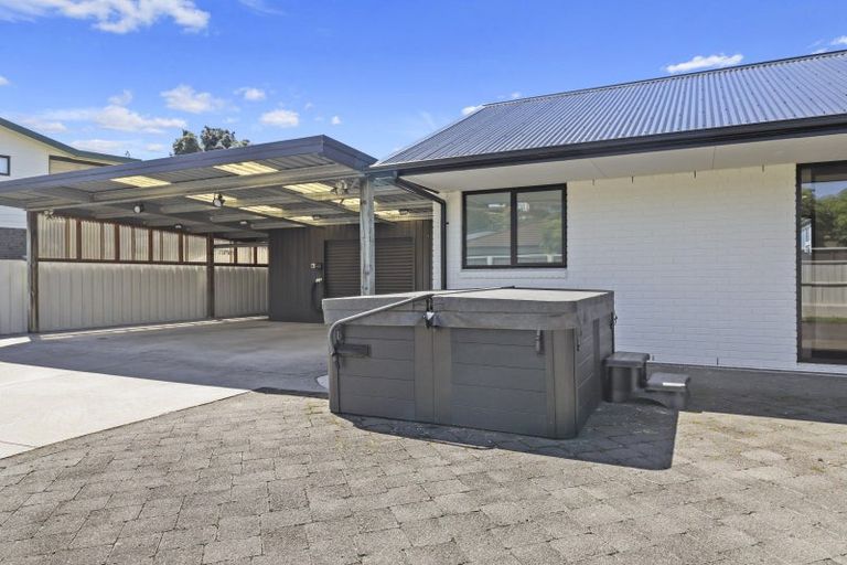 Photo of property in 32 The Esplanade, Omokoroa, 3114