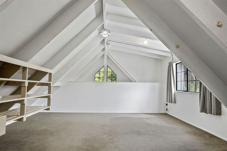 Photo of property in 87 Tawa Road, Kumeu, 0891