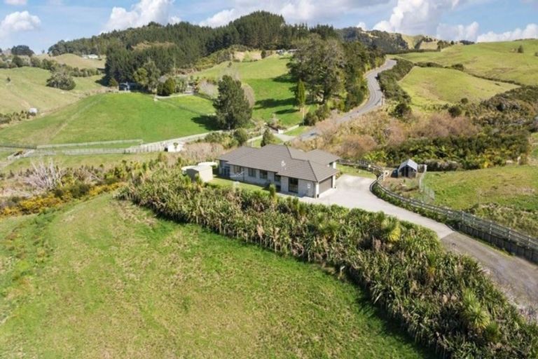 Photo of property in 883 Haruru Road, Wainui, Kaukapakapa, 0873