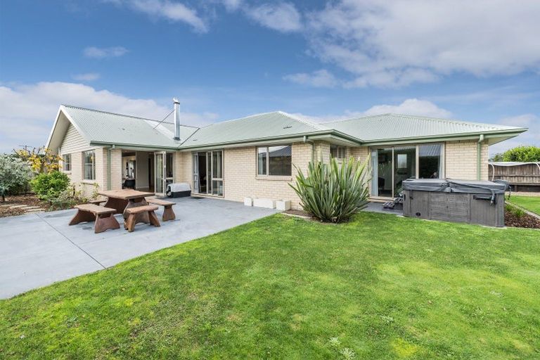 Photo of property in 61 Manse Road, Leeston, 7632