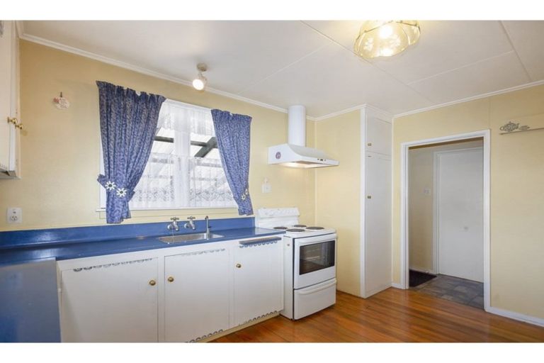 Photo of property in 56 Highfield Terrace, Newfield, Invercargill, 9812