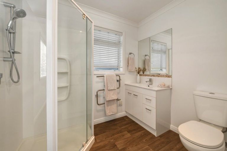 Photo of property in 30 Angela Place, Kinloch, Taupo, 3377