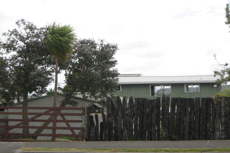 Photo of property in 758 Whangaparaoa Road, Manly, Whangaparaoa, 0930