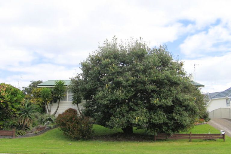 Photo of property in 26 Dickson Road, Papamoa Beach, Papamoa, 3118
