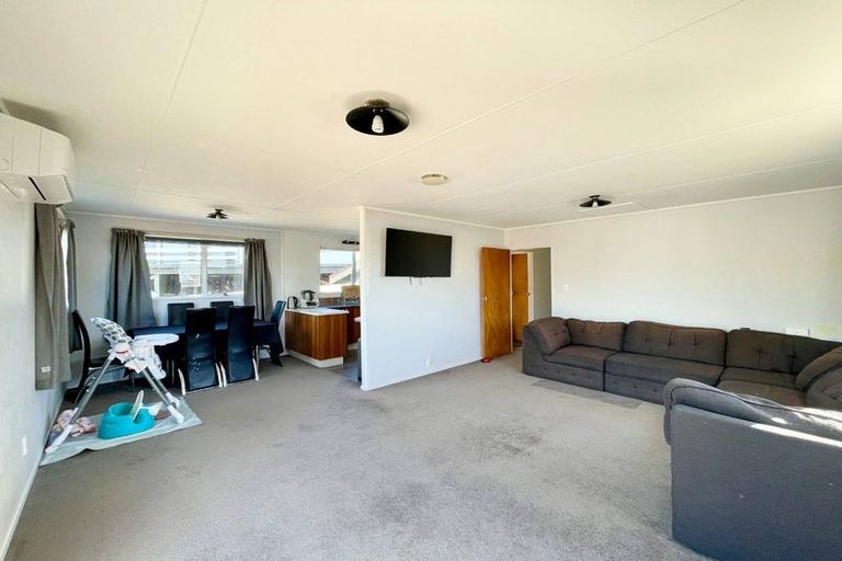 Photo of property in 10 Wicklow Place, Bell Block, New Plymouth, 4312