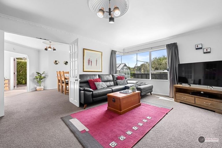 Photo of property in 10a Kauri Street, Woburn, Lower Hutt, 5011
