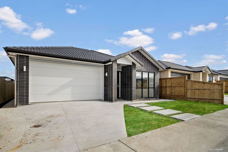 Photo of property in 4 Lusitano Drive, Karaka, Papakura, 2113