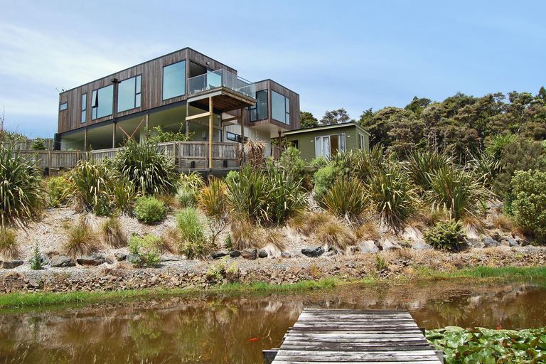 Photo of property in 397 Cames Road, Kaiwaka, Wellsford, 0975