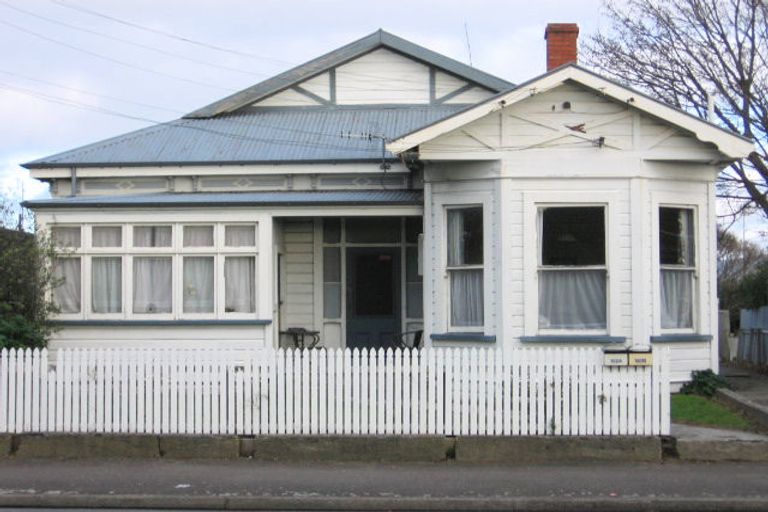 Photo of property in 152 Featherston Street, Palmerston North, 4410