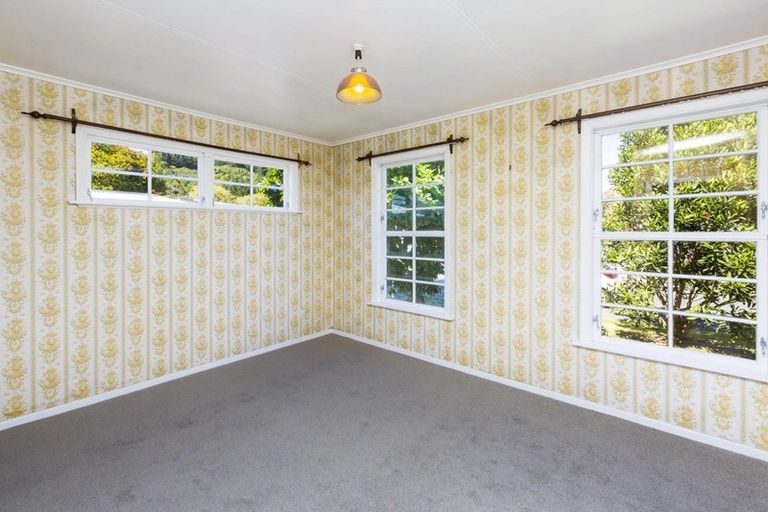 Photo of property in 62 Hillside Drive, Maoribank, Upper Hutt, 5018