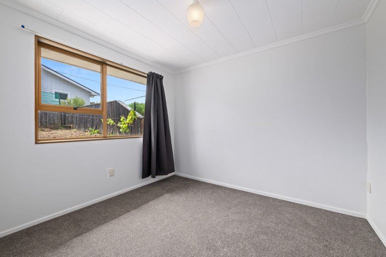 Photo of property in 2-1a Leicester Street, Picton, 7220