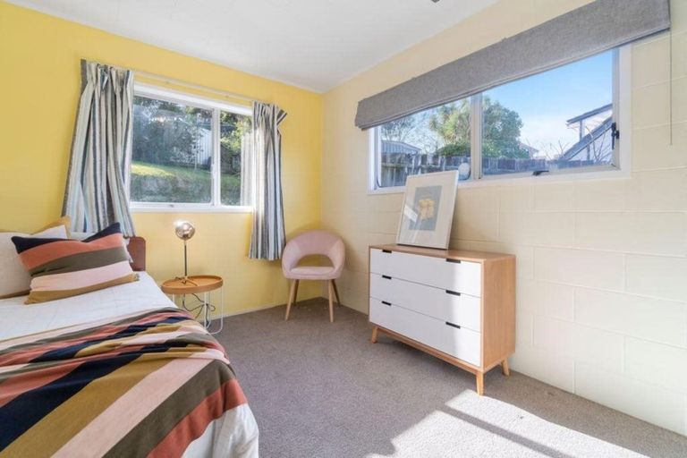 Photo of property in 1/10 Bryers Place, Bayview, Auckland, 0629