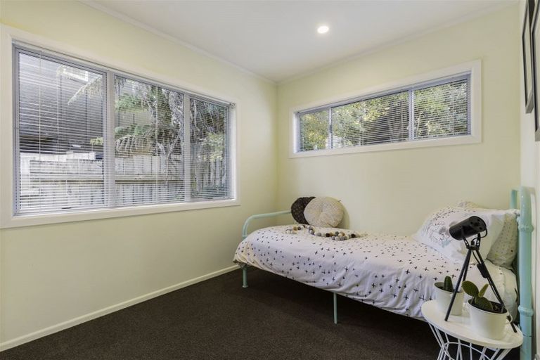 Photo of property in 73 Saffron Street, Birkdale, Auckland, 0626