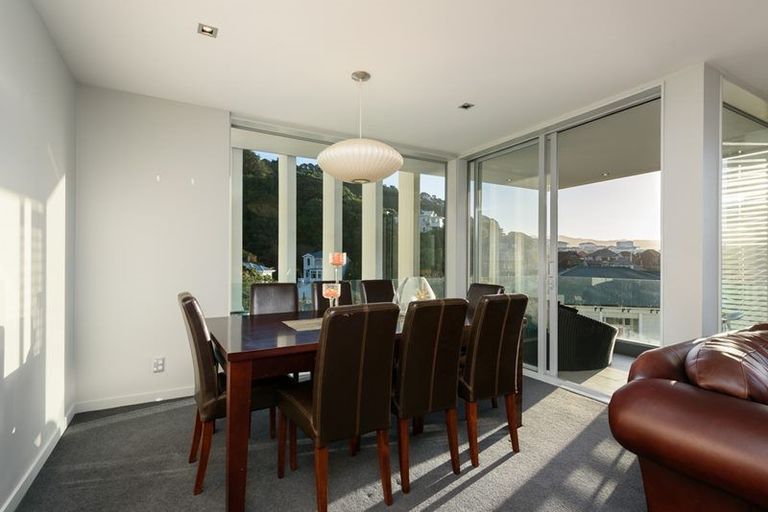 Photo of property in Alto Apartments, 2a/22 Telford Terrace, Oriental Bay, Wellington, 6011