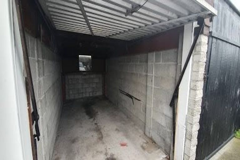 Photo of property in 2/78 Middlepark Road, Sockburn, Christchurch, 8042