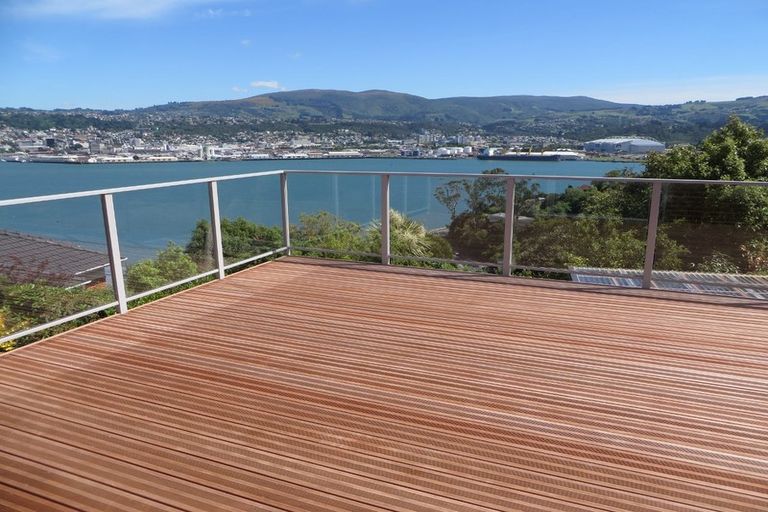 Photo of property in 107 Larnach Road, Vauxhall, Dunedin, 9013