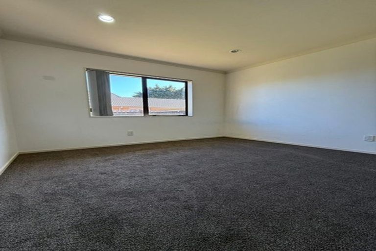 Photo of property in 66 Milson Drive, Papakura, 2110