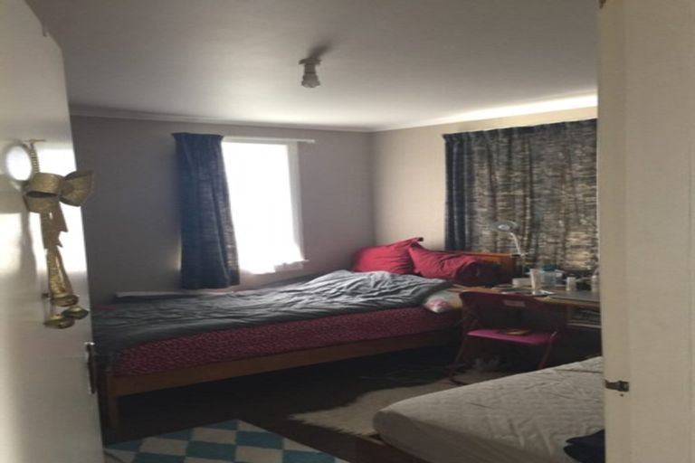 Photo of property in 72b Swaffield Road, Papatoetoe, Auckland, 2025