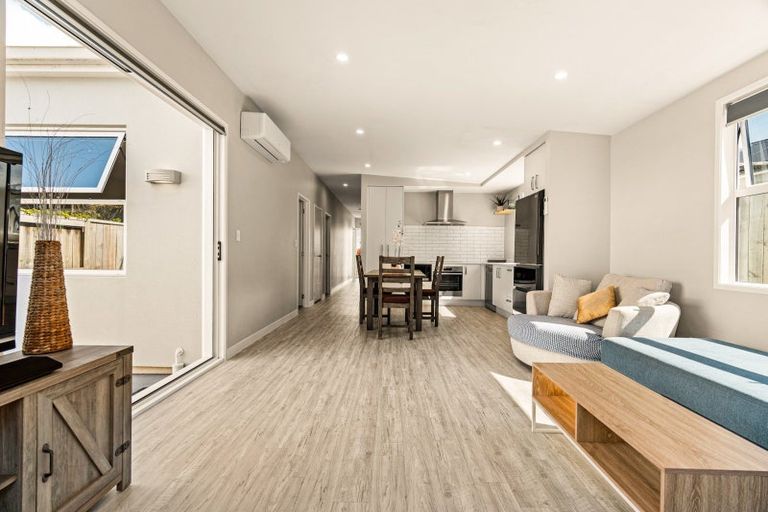 Photo of property in 1 Chain Place, Papamoa, 3118