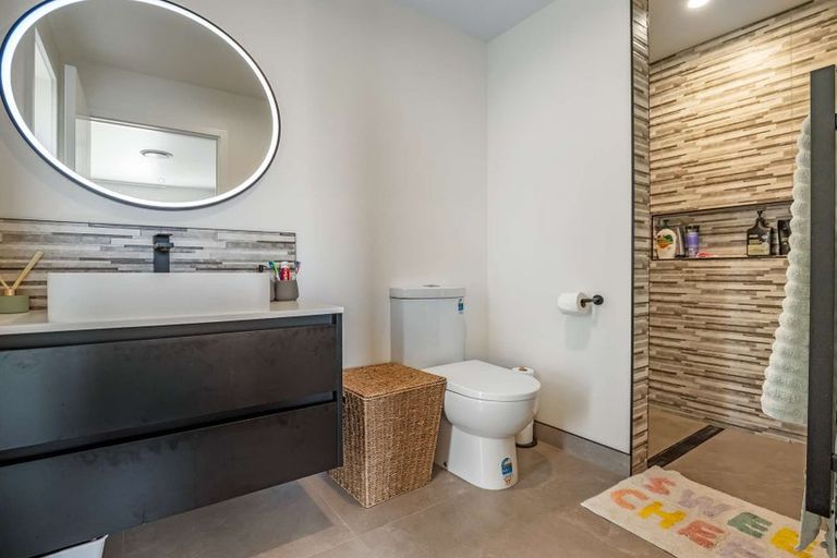 Photo of property in 6 Mcwatters Drive, Ngatea, 3503