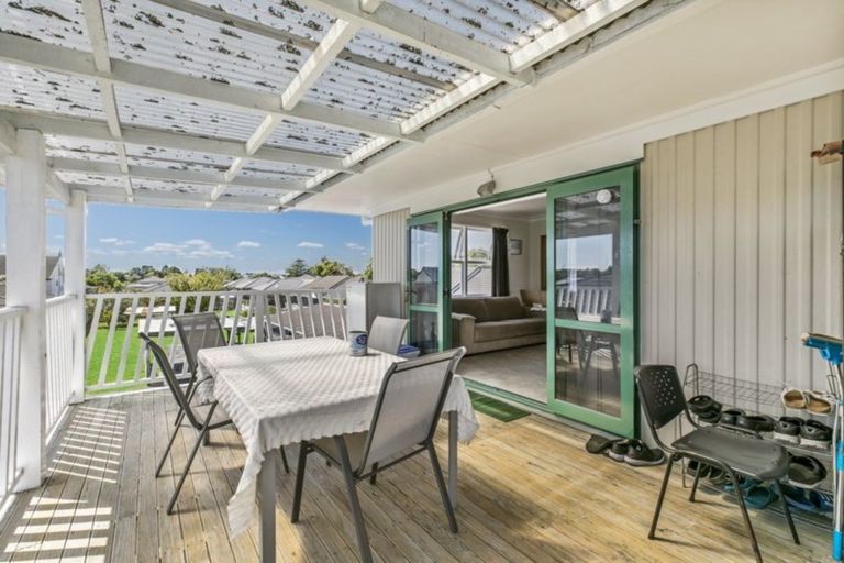 Photo of property in 11 Domain Road, Weymouth, Auckland, 2103