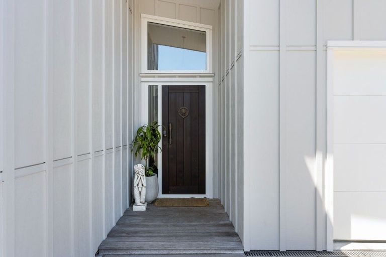 Photo of property in 139 Bruce Wallace Place, Whangamata, 3620