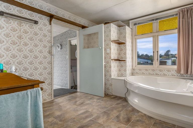 Photo of property in 74 Koputara Road, Himatangi Beach, Foxton, 4891