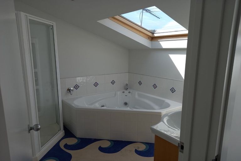 Photo of property in 45a Wroxton Terrace, Merivale, Christchurch, 8014