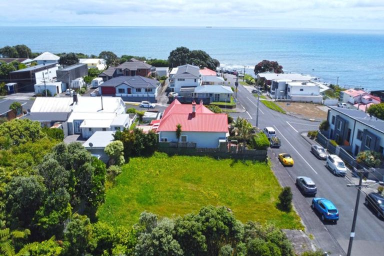 Photo of property in 10 Hobson Street, New Plymouth, 4312