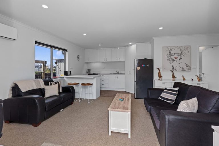 Photo of property in 3 Crest Way, Papamoa, 3118