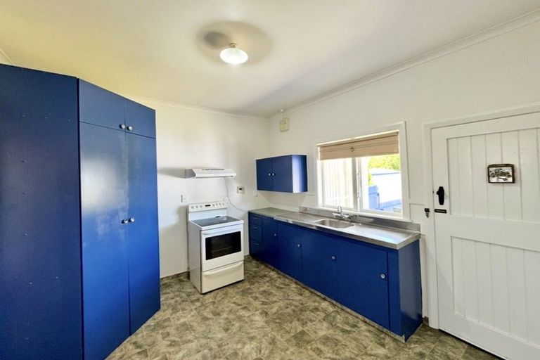 Photo of property in 12 Roberts Avenue, Aramoho, Whanganui, 4500