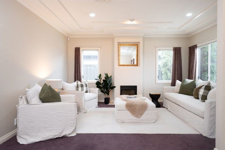 Photo of property in 52 Russell Robertson Drive, Havelock North, 4130